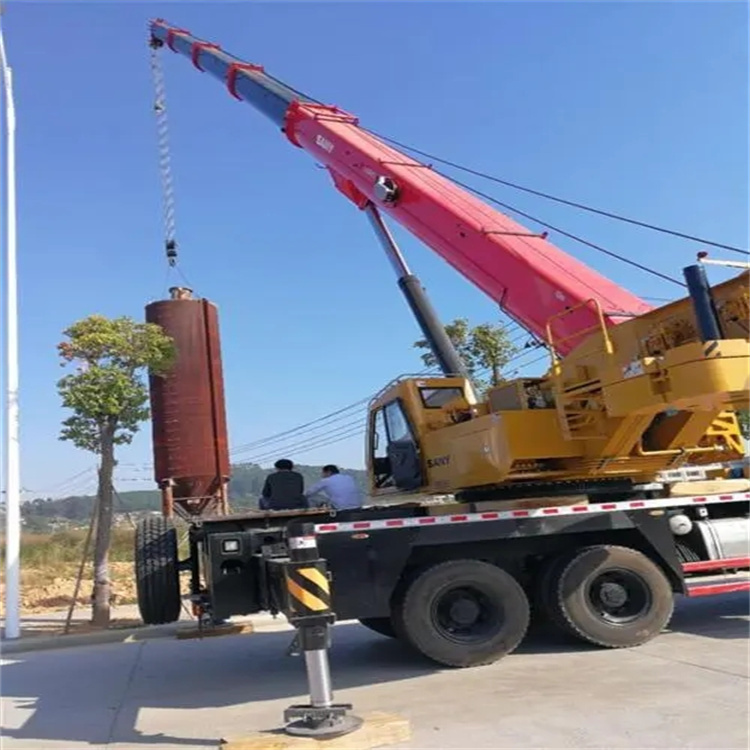 五华专业吊车租赁多少钱