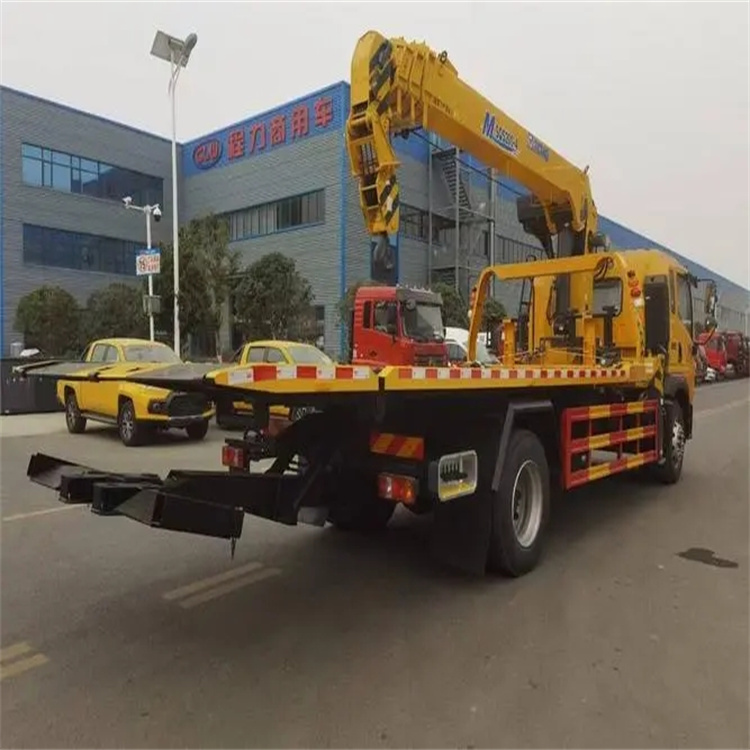 五华附近小随车吊出租电话，轻松解决搬运烦恼